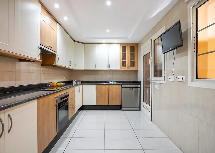 شقة Amazing Sea View Playa Del Duque By Lovetener *